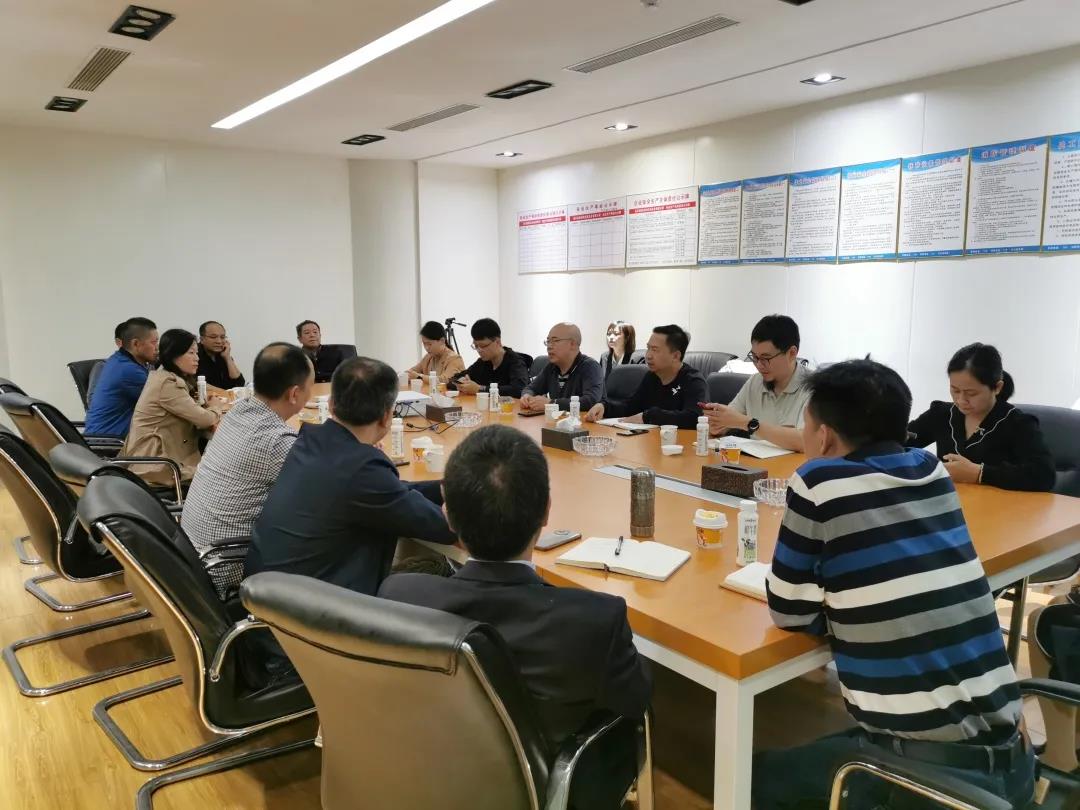 強化集團化管理 打造百億級皇氏——皇氏乳業(yè)集團高管團隊赴皇氏優(yōu)氏公司調研、交流、指導