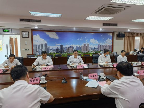 來(lái)賓市與皇氏集團、華能舉行200萬(wàn)千瓦農光牧儲大基地項目推進(jìn)座談會(huì )
