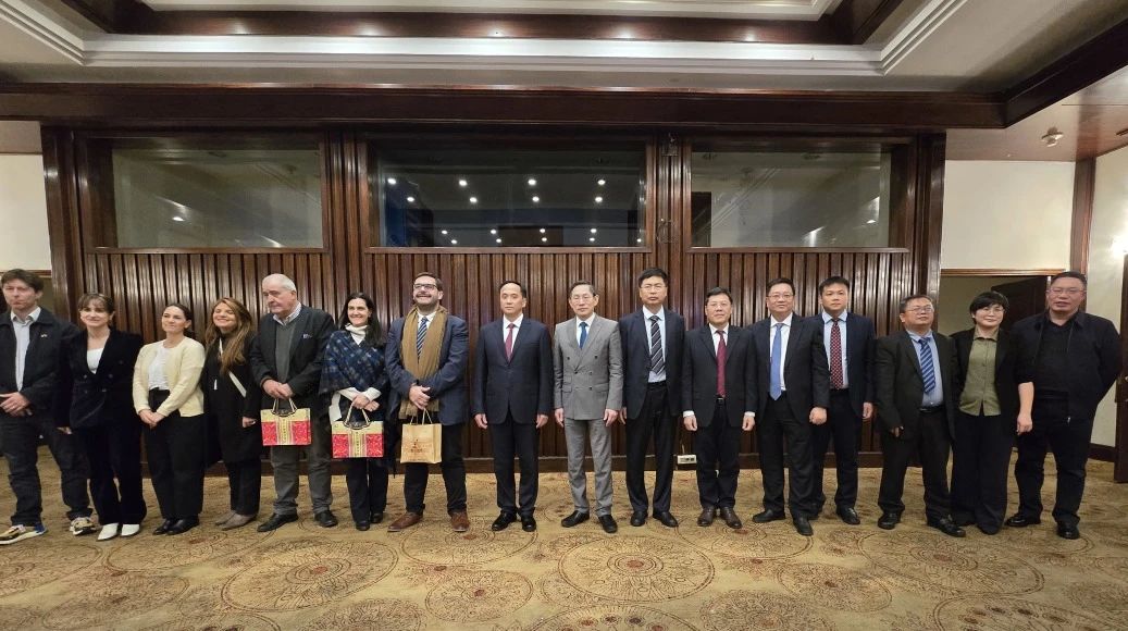 黃嘉棣董事長(cháng)隨廣西壯族自治區政府代表團訪(fǎng)問(wèn)烏拉圭，并應邀參加相關(guān)活動(dòng)